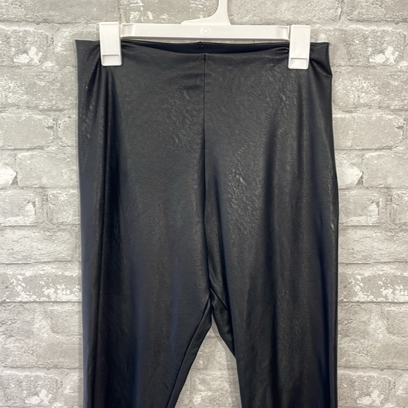 Commando Control Faux Leather Legging - Picture 2 of 6